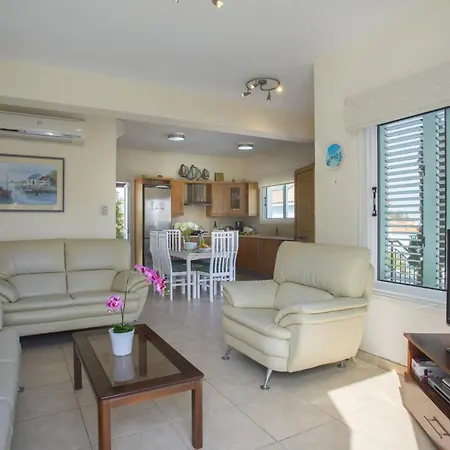 Imagine You And Your Family Renting This Luxury Villa Minutes From The Beach, Protaras Villa 1497 וילה פרוטאראס